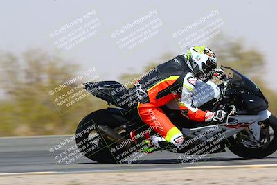 media/Mar-28-2022-Superbike Trackdays (Mon) [[b8603d0f67]]/Open Track Time/Turn 3 Inside/